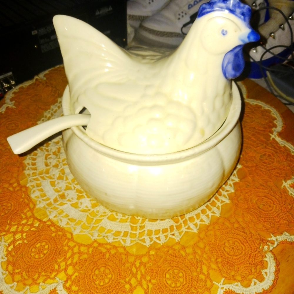Rooster theme soup and stew porcelain server